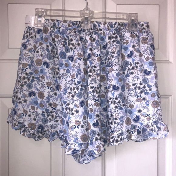Alya White and Blue Floral Ruffle Shorts Size Medium - Picture 1 of 7